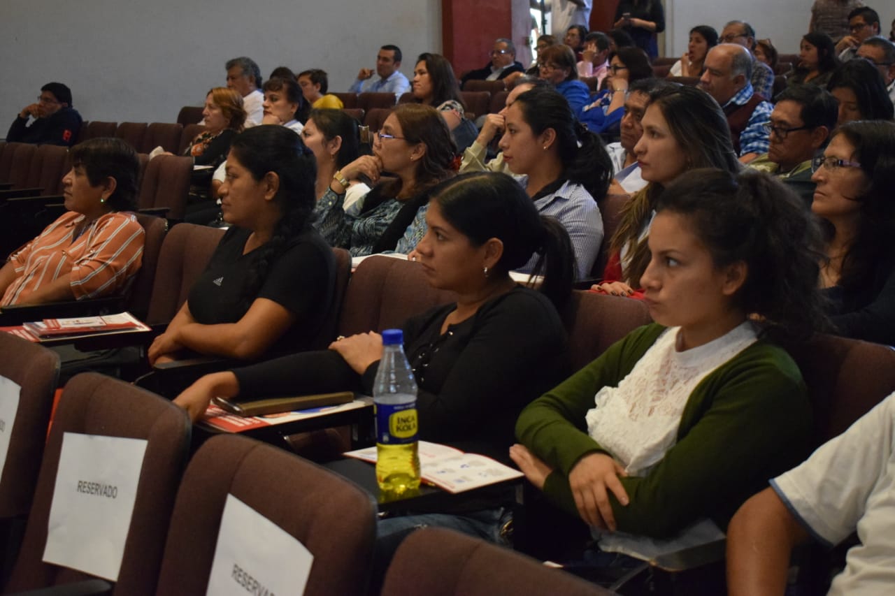 Capacitan a funcionarios de la Municipalidad de Comas en transparencia y acceso a la información.