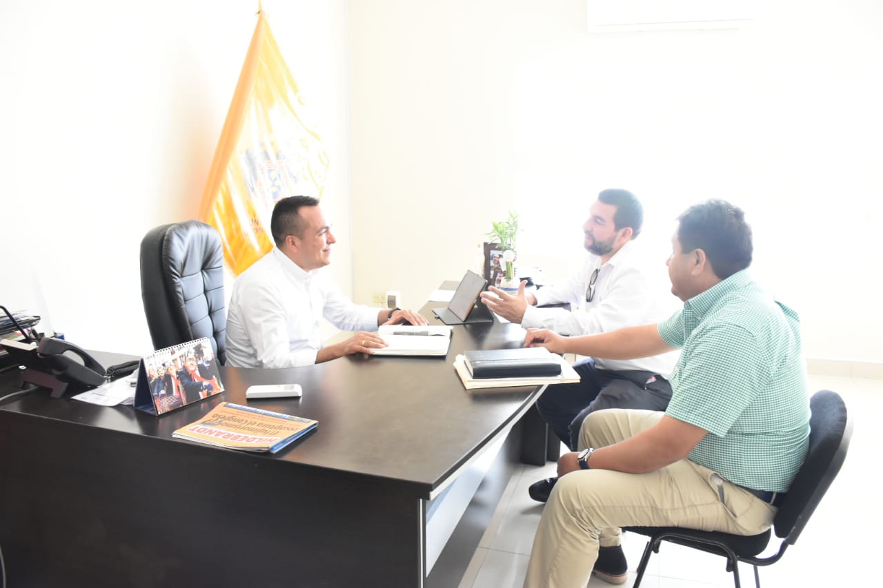 ALCALDE DE COMAS GESTIONA AMPLIACIÓN DEL METROPOLITANO HASTA CHIMPUC OCLLO Y OTRAS MEJORAS VIALES