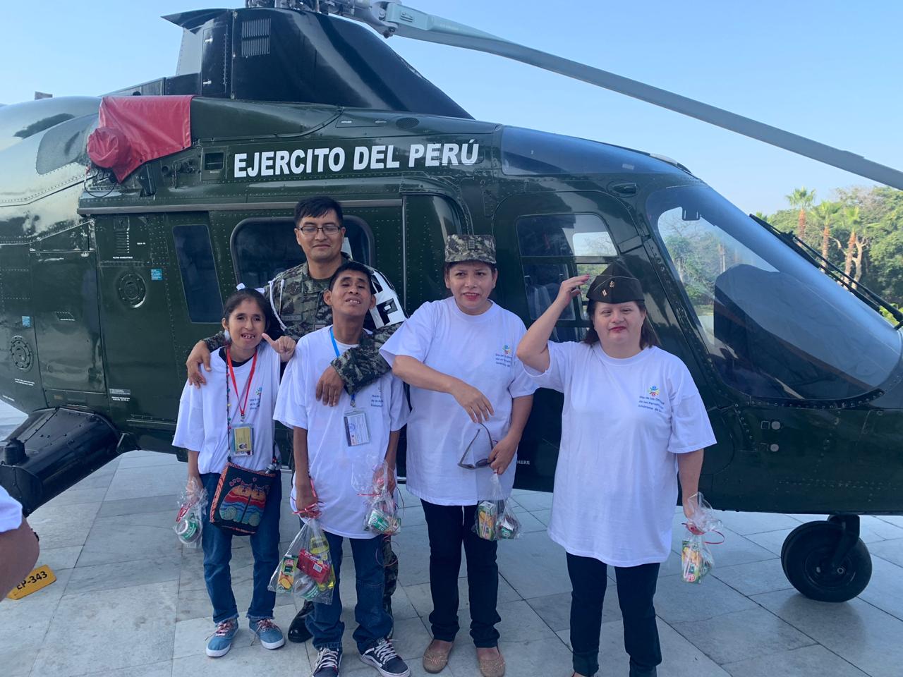 Menores con habilidades diferentes de Comas se rehabilitan con Equinoterapia en cuartel MY J Sepúlveda de Chorrillos.