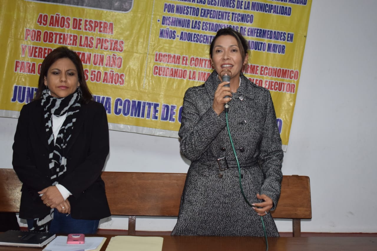 Vecinos de Año Nuevo agradecieron gestión del alcalde por 5 millones para pistas y veredas.
