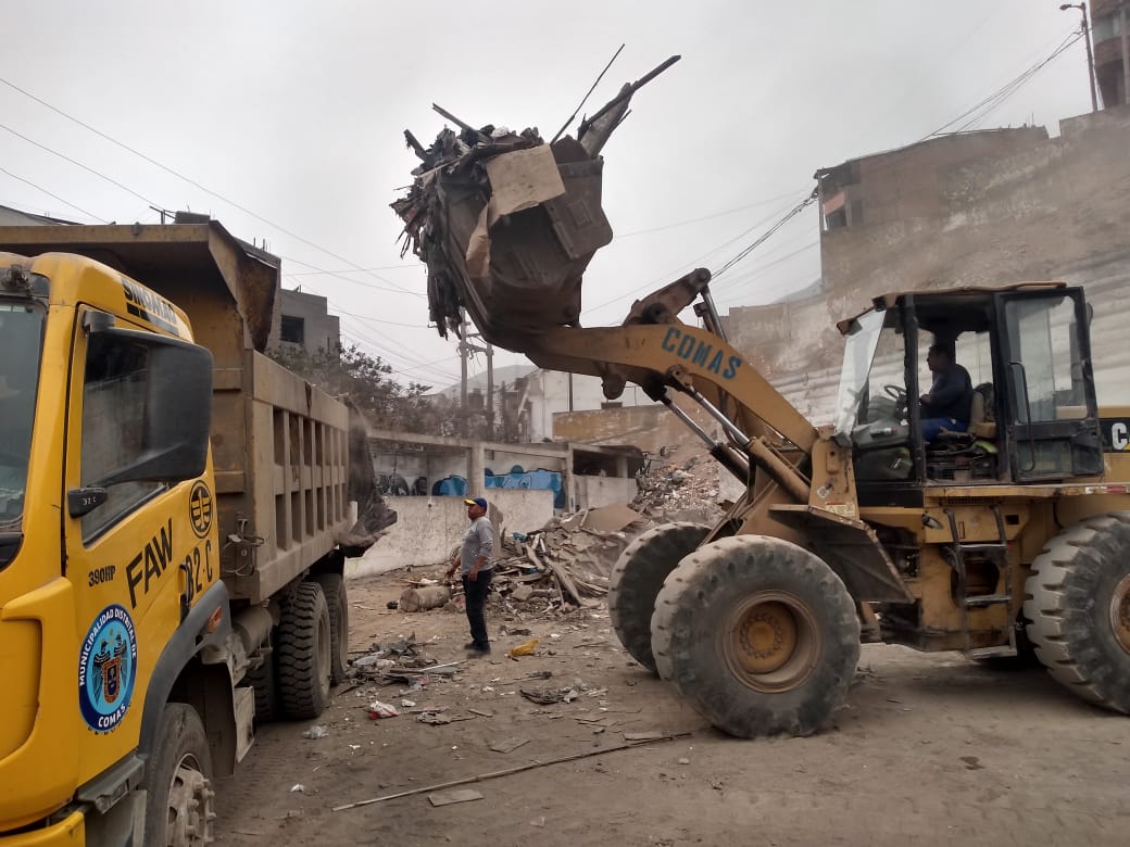 En segundo operativo de limpieza, logran retirar 10 toneladas de basura de ex camal Municipal arrojados por vecinos de las partes altas.