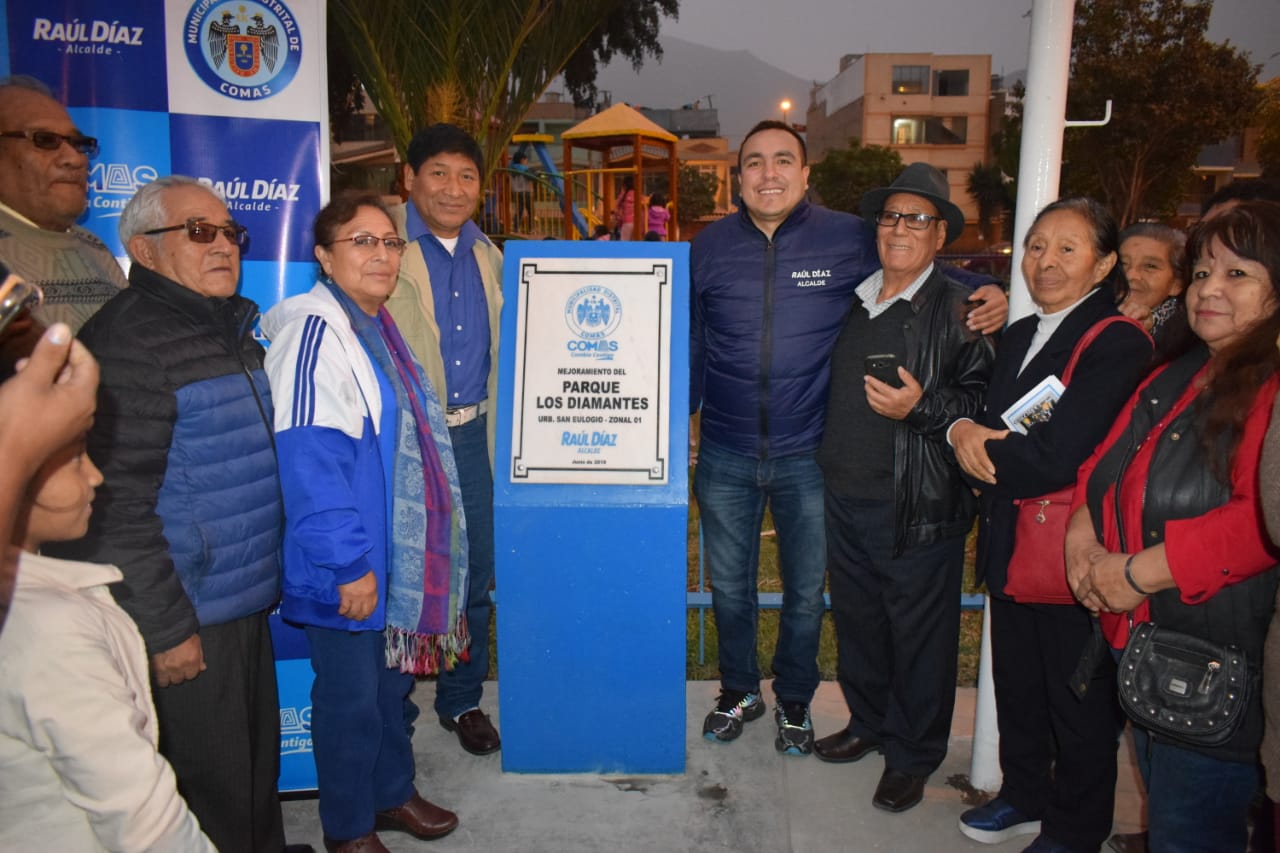 Alcalde Raúl Diaz inaugura juegos infantiles y cerco perimétrico en urbanización San Eulogio
