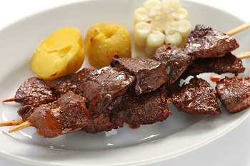 Con Feria gastronómica celebrarán día del anticucho en Comas.