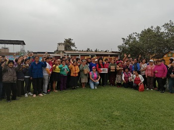 Con juegos dinámicos capacitan a dirigentes de los comedores populares.