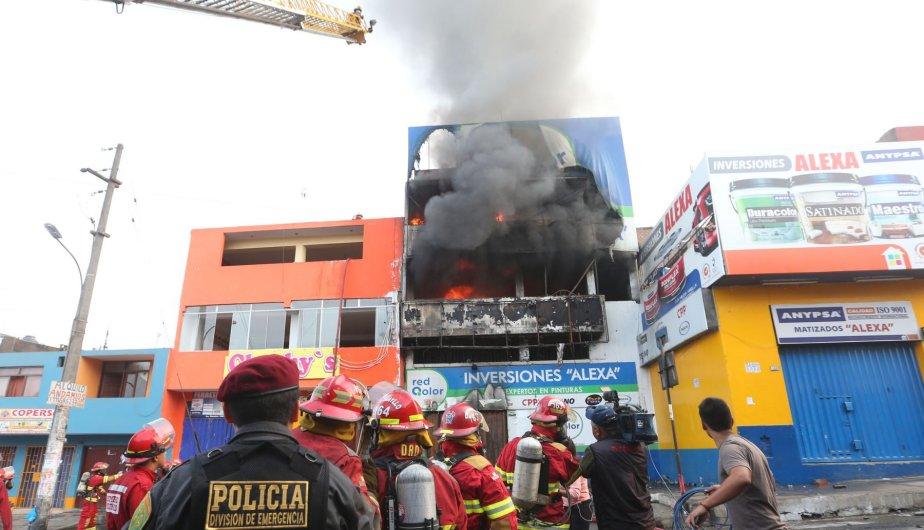 Instalan centro de acopio para recibir donaciones a favor de afectados en incendio de la Urbanización San Felipe.