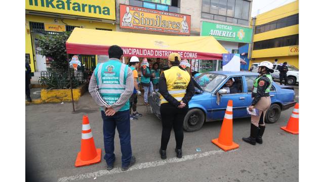 CAMPAÑA RESPIRA LIMPIO EN LA AV. TÚPAC AMARU Y BELAÚNDE - COMAS