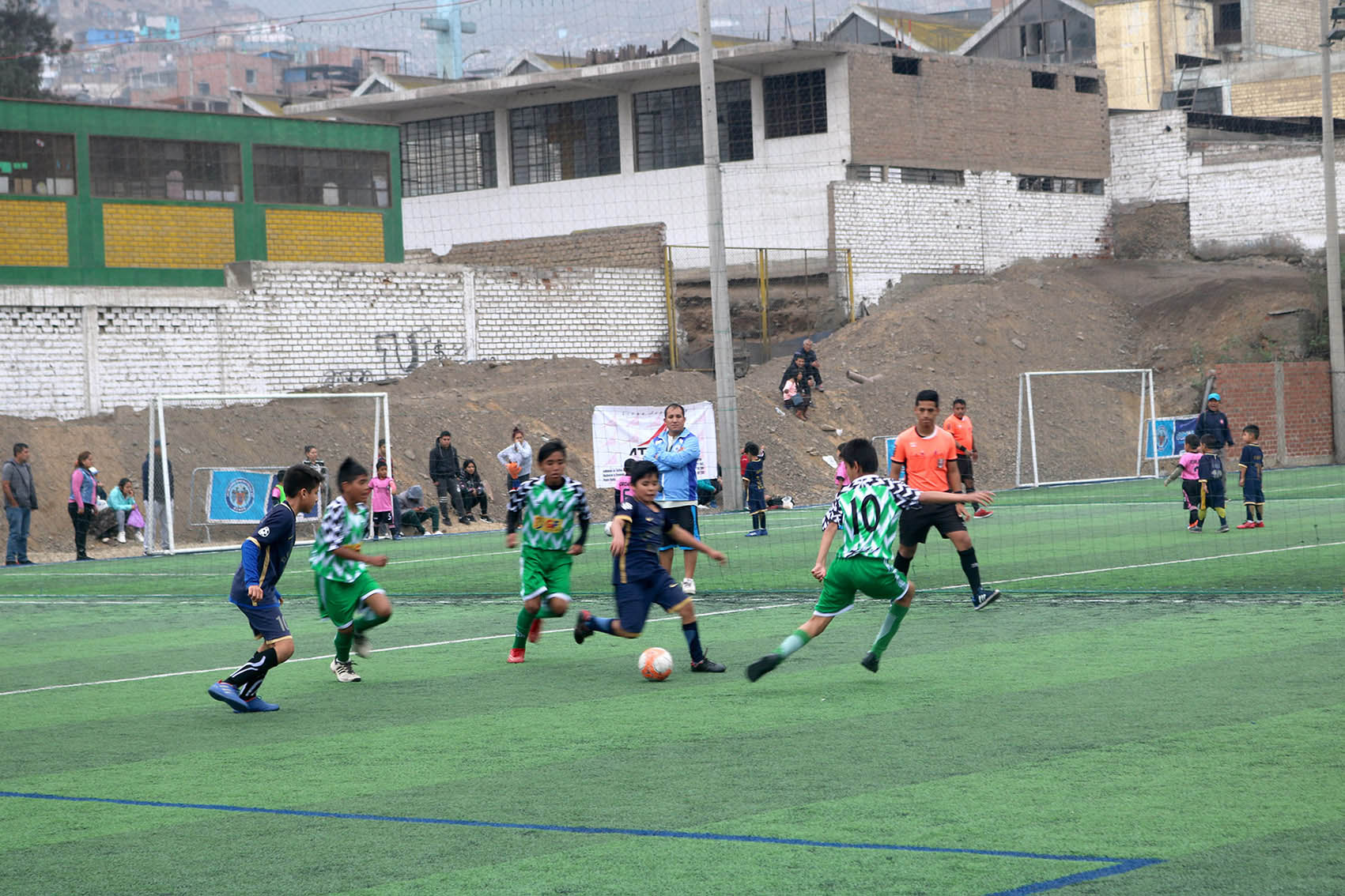 Municipalidad de Comas sigue apostando por el deporte uniendo a las familias