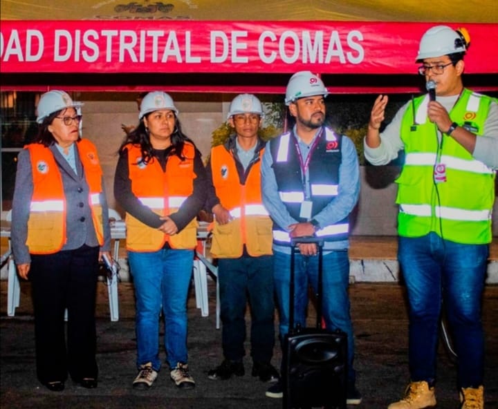 CON ÉXITO SE REALIZÓ EL SIMULACRO MULTIPELIGRO DE SISMO EN EL MALL PLAZA COMAS